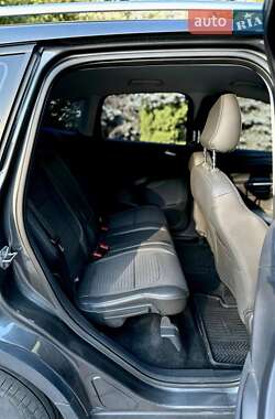 Внедорожник / Кроссовер Ford Kuga 2019 в 