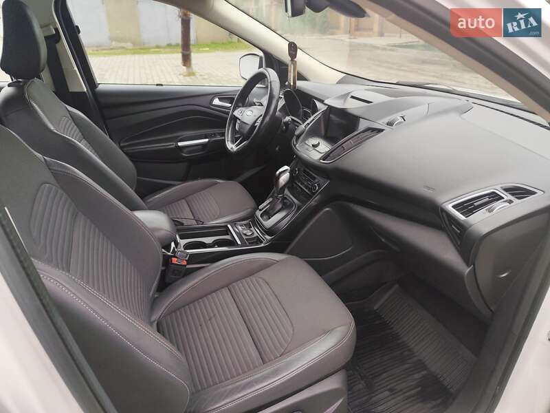 Внедорожник / Кроссовер Ford Kuga 2019 в Измаиле