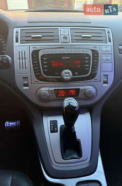 Внедорожник / Кроссовер Ford Kuga 2011 в 