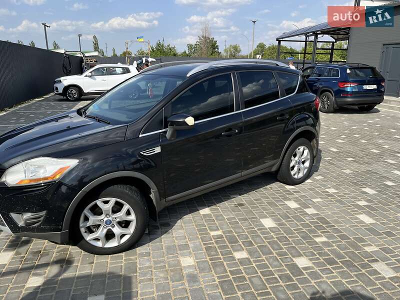Внедорожник / Кроссовер Ford Kuga 2011 в Южноукраинске фото 5 Внедорожник / Кроссовер Ford Kuga 2011 в Южноукраинске
