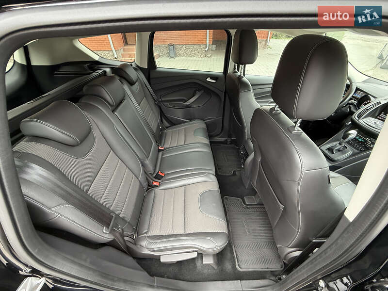 Внедорожник / Кроссовер Ford Kuga 2016 в Кременце