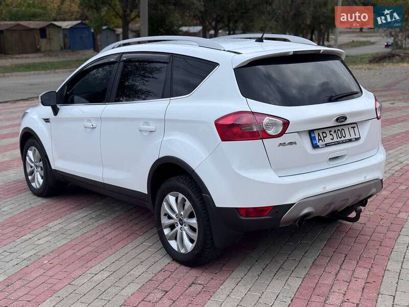 Внедорожник / Кроссовер Ford Kuga 2012 в Запорожье
