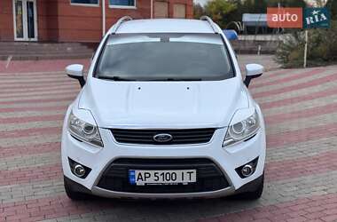 Внедорожник / Кроссовер Ford Kuga 2012 в  фото 2 Внедорожник / Кроссовер Ford Kuga 2012 в