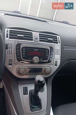 Внедорожник / Кроссовер Ford Kuga 2011 в 