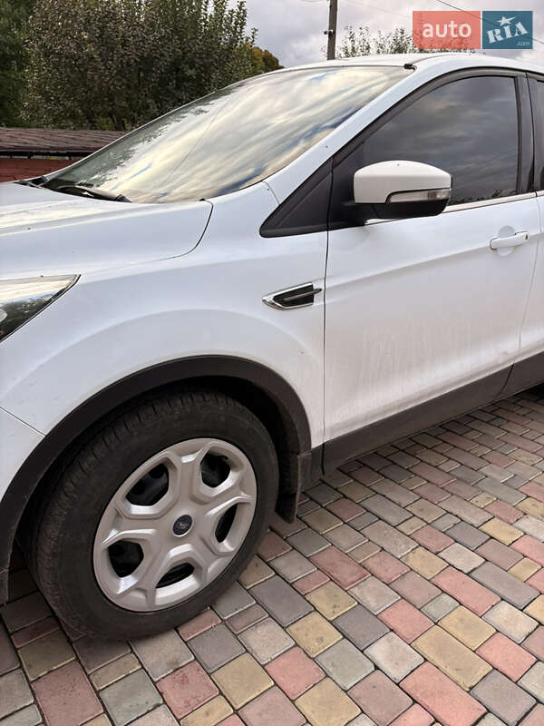 Внедорожник / Кроссовер Ford Kuga 2017 в Киеве фото 23 Внедорожник / Кроссовер Ford Kuga 2017 в Киеве