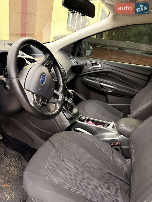 Внедорожник / Кроссовер Ford Kuga 2017 в Киеве фото 18 Внедорожник / Кроссовер Ford Kuga 2017 в Киеве