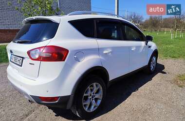 Внедорожник / Кроссовер Ford Kuga 2011 в 