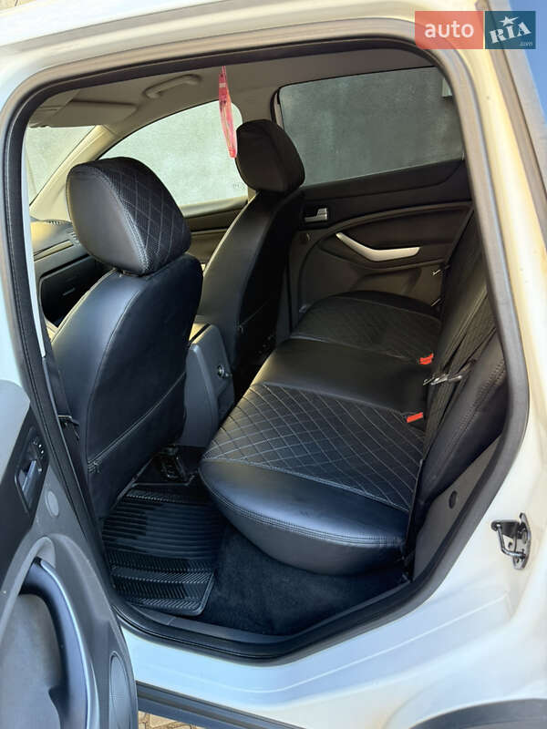 Позашляховик / Кросовер Ford Kuga 2010 в Миколаєві фото 6 Позашляховик / Кросовер Ford Kuga 2010 в Миколаєві