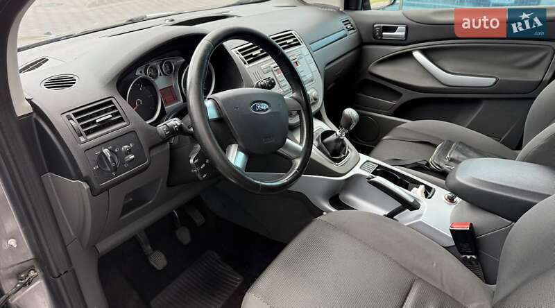Внедорожник / Кроссовер Ford Kuga 2012 в Запорожье