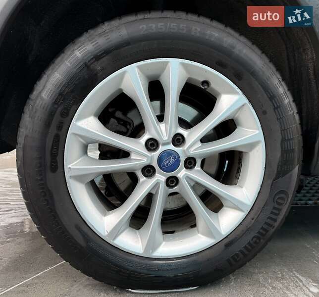 Внедорожник / Кроссовер Ford Kuga 2012 в Запорожье