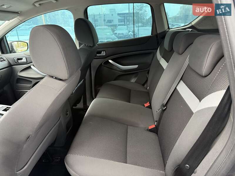 Внедорожник / Кроссовер Ford Kuga 2012 в Запорожье