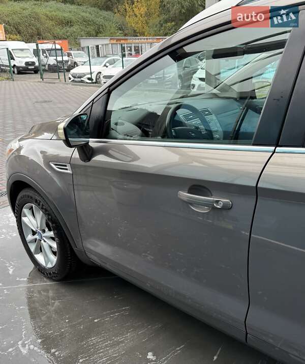 Внедорожник / Кроссовер Ford Kuga 2012 в Запорожье