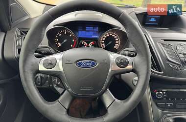 Внедорожник / Кроссовер Ford Kuga 2013 в 