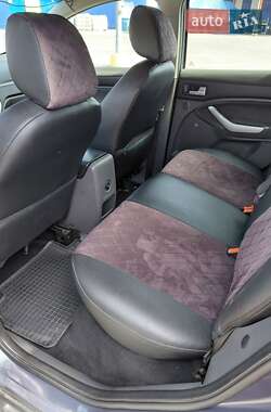 Позашляховик / Кросовер Ford Kuga 2011 в 