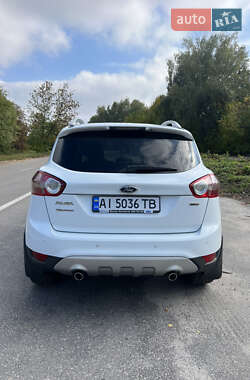 Внедорожник / Кроссовер Ford Kuga 2010 в 