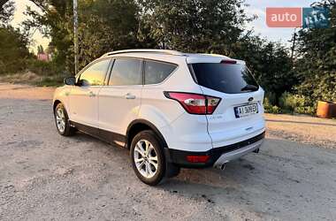 Ford Kuga 2016