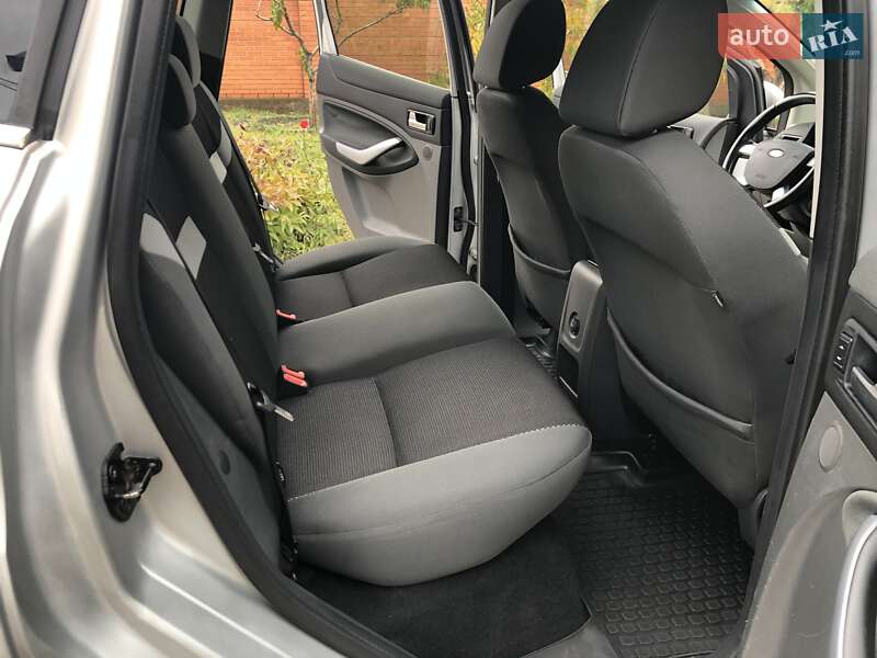Позашляховик / Кросовер Ford Kuga 2011 в Одесі