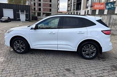Позашляховик / Кросовер Ford Kuga 2023 в  фото 9 Позашляховик / Кросовер Ford Kuga 2023 в