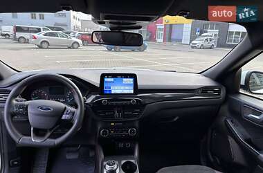 Позашляховик / Кросовер Ford Kuga 2023 в  фото 14 Позашляховик / Кросовер Ford Kuga 2023 в