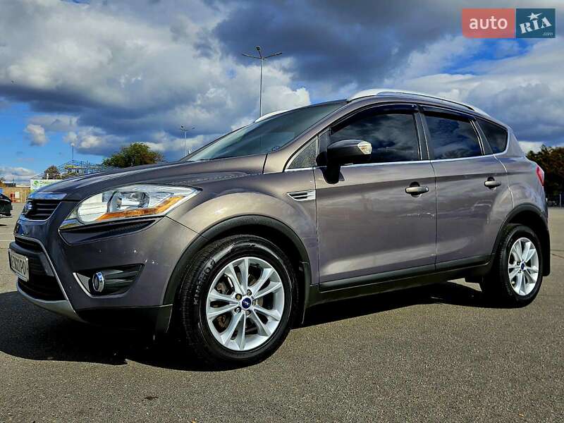 Внедорожник / Кроссовер Ford Kuga 2012 в Днепре
