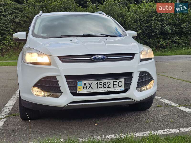 Позашляховик / Кросовер Ford Kuga 2013 в Львові