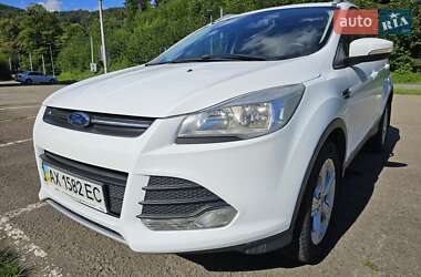 Внедорожник / Кроссовер Ford Kuga 2013 в 