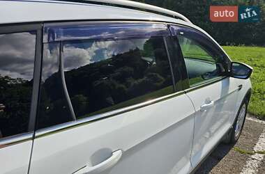 Внедорожник / Кроссовер Ford Kuga 2013 в 
