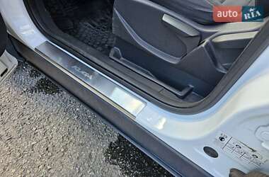 Внедорожник / Кроссовер Ford Kuga 2013 в 