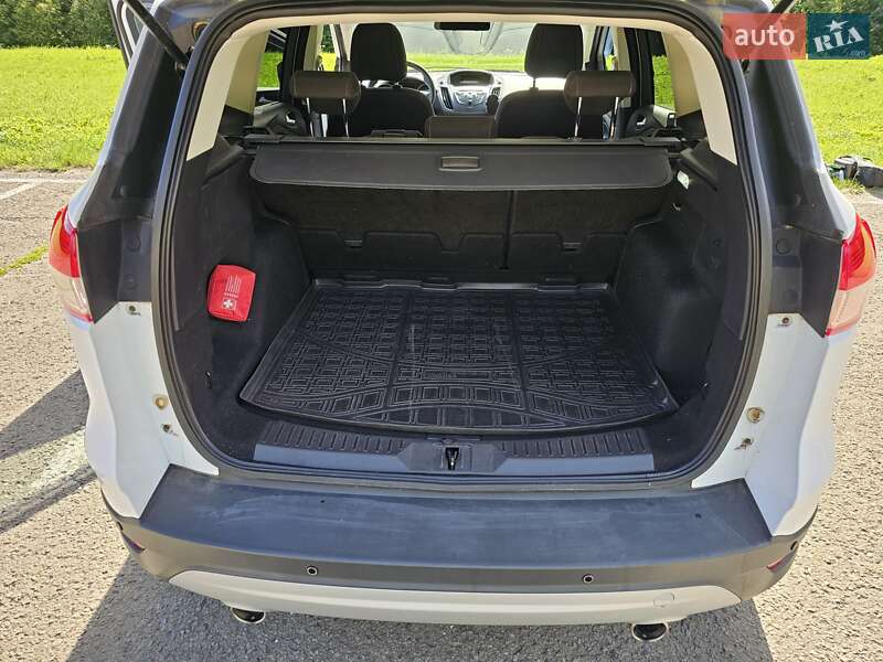 Позашляховик / Кросовер Ford Kuga 2013 в Львові