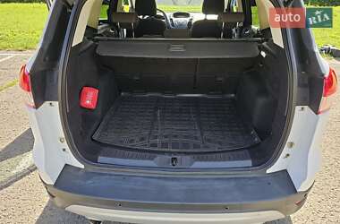 Внедорожник / Кроссовер Ford Kuga 2013 в 