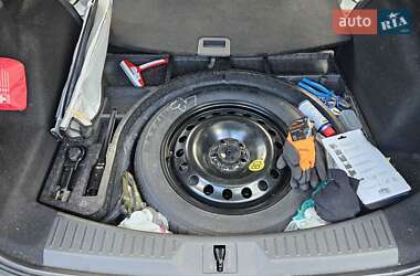 Внедорожник / Кроссовер Ford Kuga 2013 в 