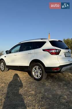 Ford Kuga 2016
