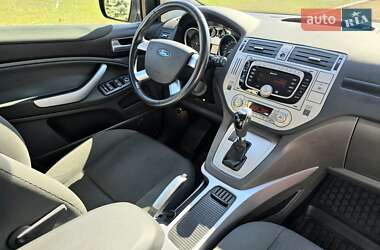 Позашляховик / Кросовер Ford Kuga 2012 в 