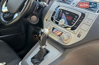 Позашляховик / Кросовер Ford Kuga 2012 в 