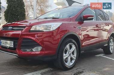 Позашляховик / Кросовер Ford Kuga 2016 в  фото 2 Позашляховик / Кросовер Ford Kuga 2016 в