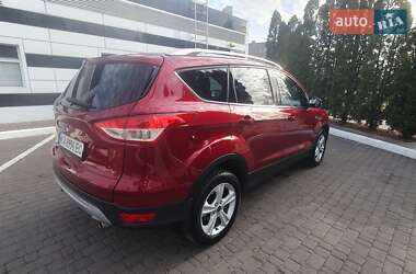 Позашляховик / Кросовер Ford Kuga 2016 в  фото 9 Позашляховик / Кросовер Ford Kuga 2016 в
