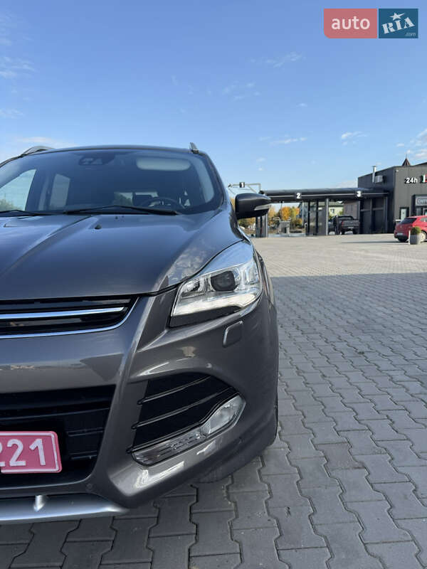 Позашляховик / Кросовер Ford Kuga 2014 в Чернівцях фото 2 Позашляховик / Кросовер Ford Kuga 2014 в Чернівцях