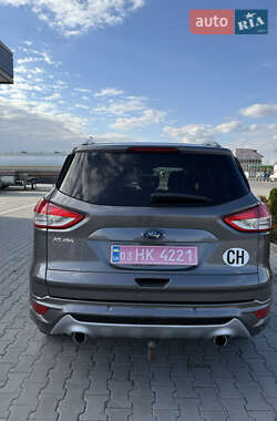 Позашляховик / Кросовер Ford Kuga 2014 в  фото 7 Позашляховик / Кросовер Ford Kuga 2014 в