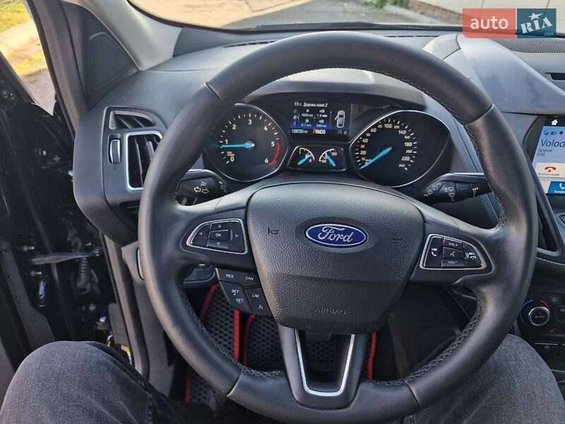 Позашляховик / Кросовер Ford Kuga 2019 в Миколаєві