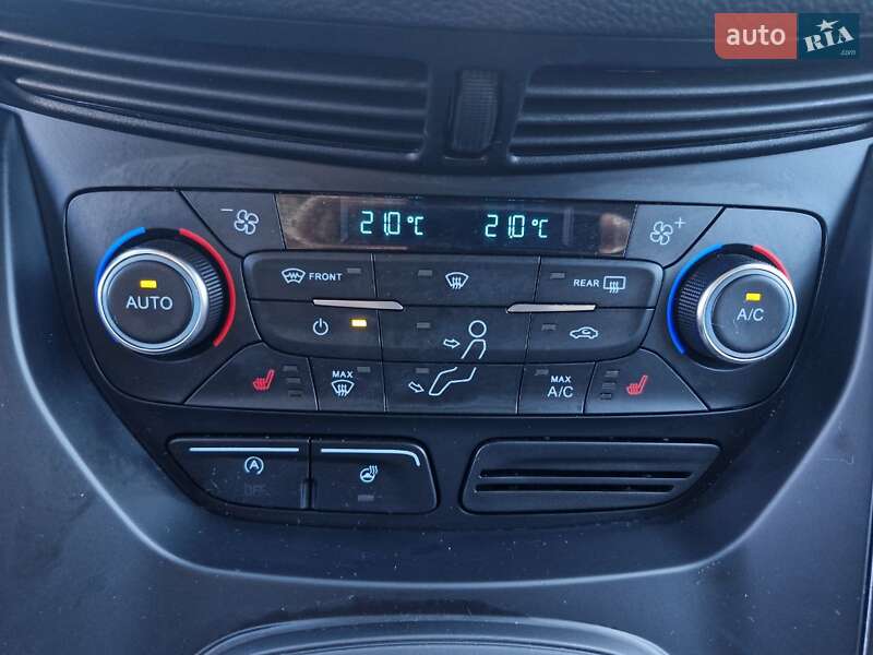 Позашляховик / Кросовер Ford Kuga 2019 в Миколаєві