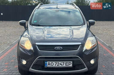 Позашляховик / Кросовер Ford Kuga 2009 в  фото 7 Позашляховик / Кросовер Ford Kuga 2009 в