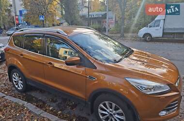 Позашляховик / Кросовер Ford Kuga 2015 в Києві