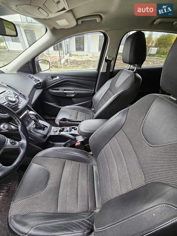 Позашляховик / Кросовер Ford Kuga 2013 в Львові фото 13 Позашляховик / Кросовер Ford Kuga 2013 в Львові