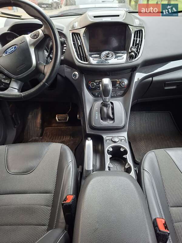 Внедорожник / Кроссовер Ford Kuga 2015 в Киеве
