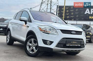 Позашляховик / Кросовер Ford Kuga 2010 в 