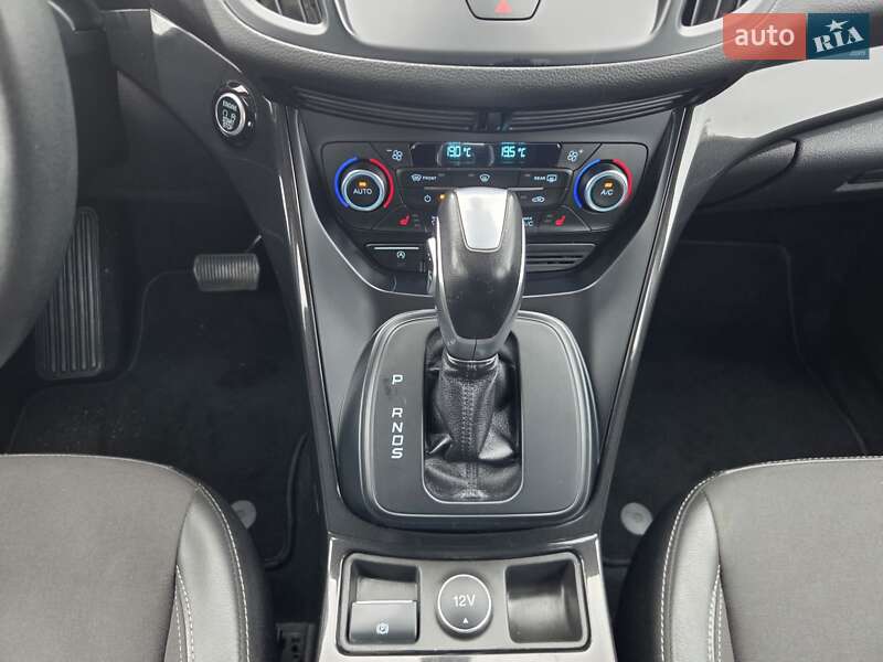 Позашляховик / Кросовер Ford Kuga 2019 в Києві