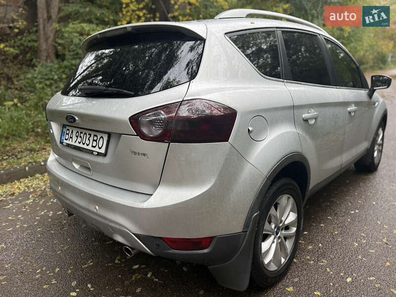 Позашляховик / Кросовер Ford Kuga 2012 в Києві