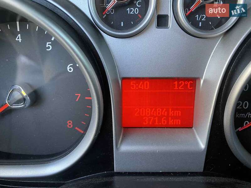 Внедорожник / Кроссовер Ford Kuga 2011 в Виноградове фото 4 Внедорожник / Кроссовер Ford Kuga 2011 в Виноградове