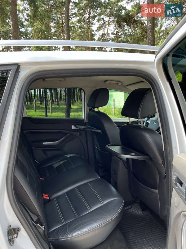 Внедорожник / Кроссовер Ford Kuga 2011 в Чернигове