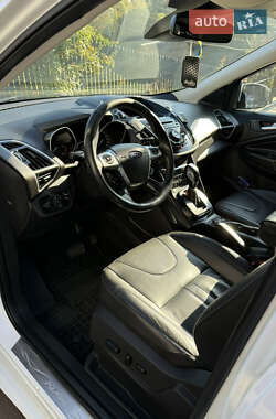 Внедорожник / Кроссовер Ford Kuga 2014 в 